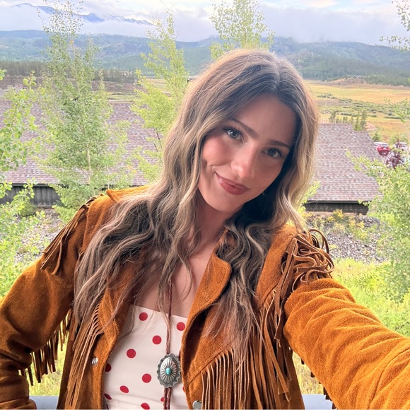 caitlinmcrews